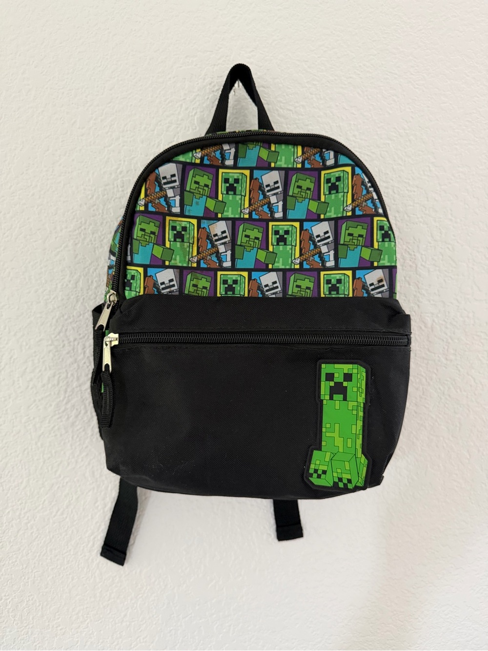 MINECRAFT Creeper Print Mini Backpack - Black and Green